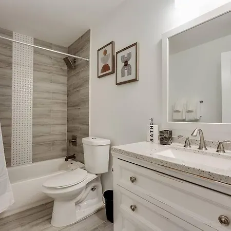 Luxury Atlanta Home - Self Check-In Pet Friendly Free Parking Exterior photo